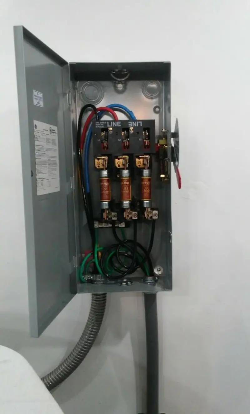 Three-phase disconnect switch installed for Electrical Wiring & Rewiring in Rosamond